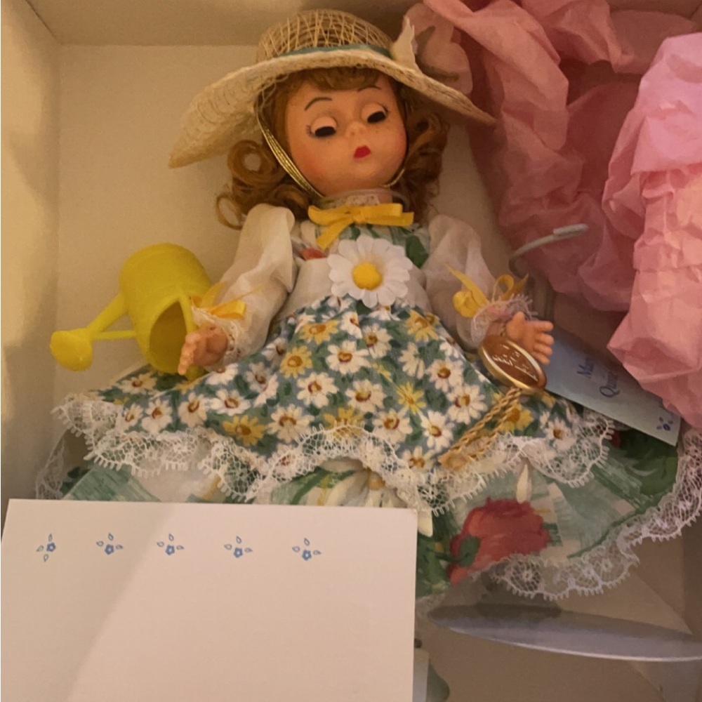 Madame Alexander 1997 Mary Quite Contrary